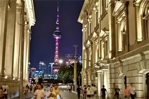 他们追求捕捉水流的瞬间和光线的变化